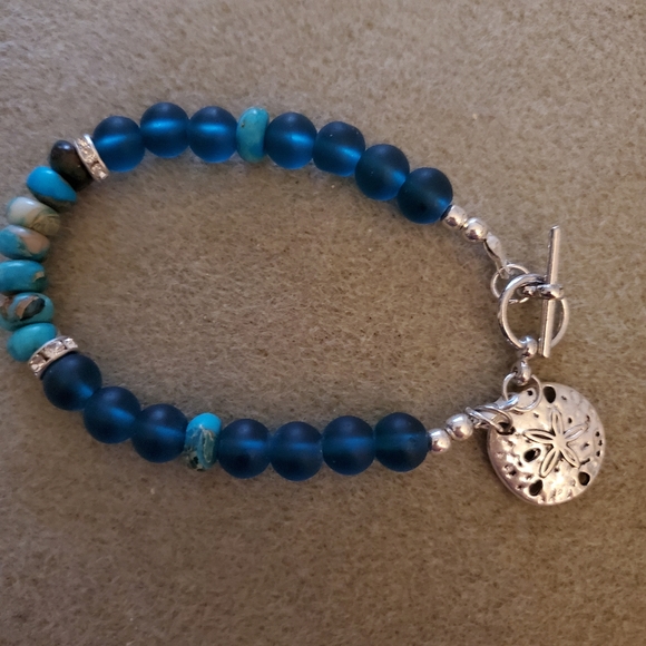 Handcrafted beaded bracelet - Picture 3 of 4